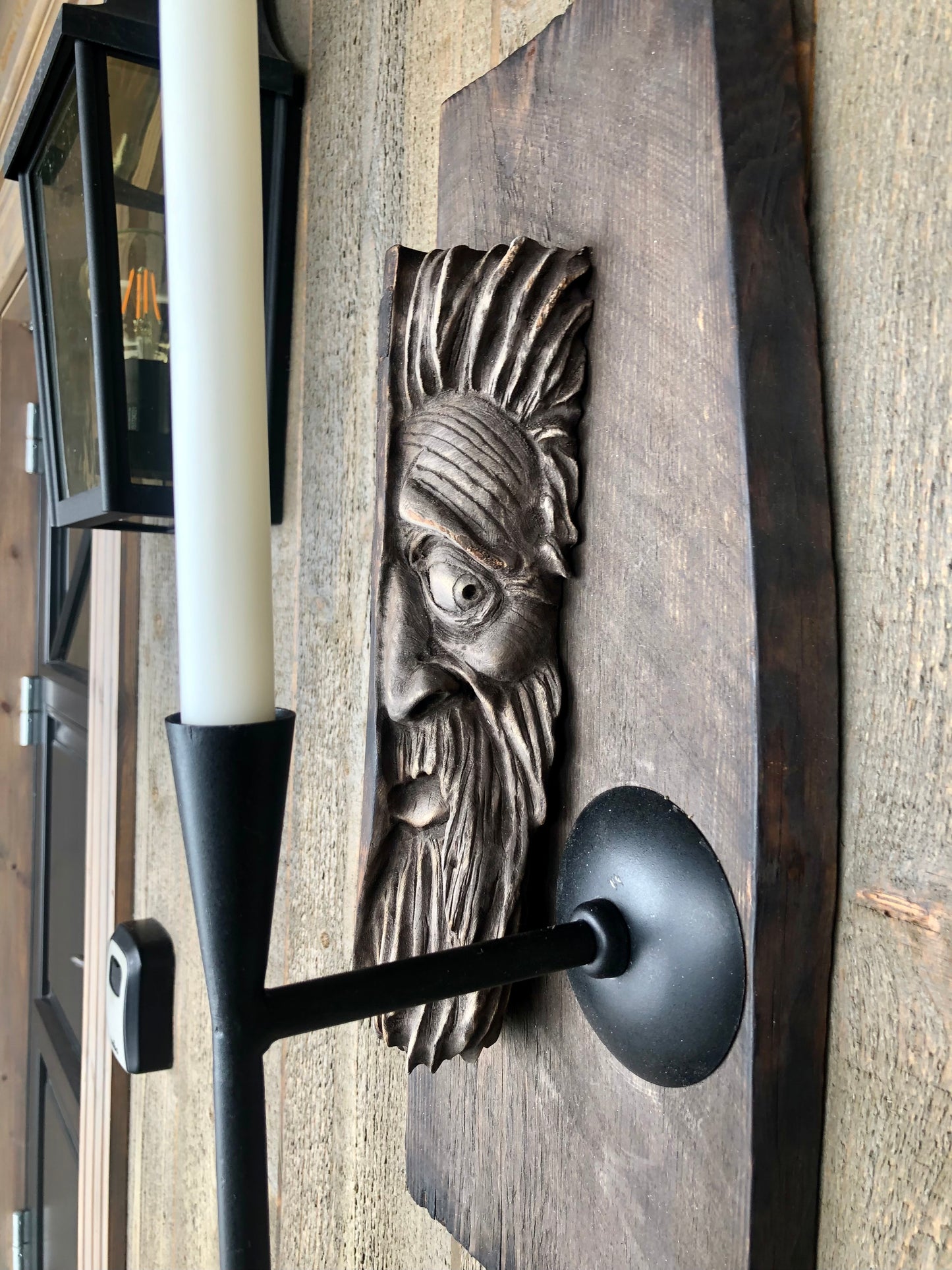 Fritjof - Håndlaget veggdekor med smijerns lysholder