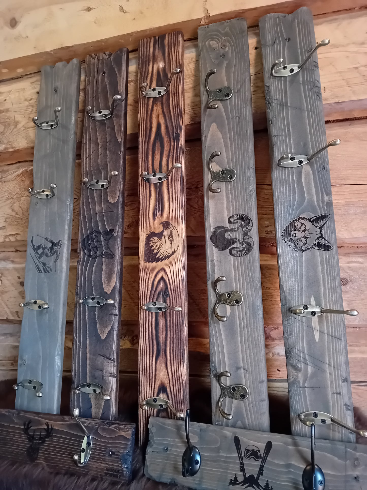 Krokrekke med motiv av rev