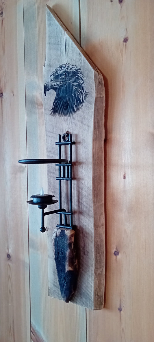 Vegglys av villmarkspanel med Ørnemotiv