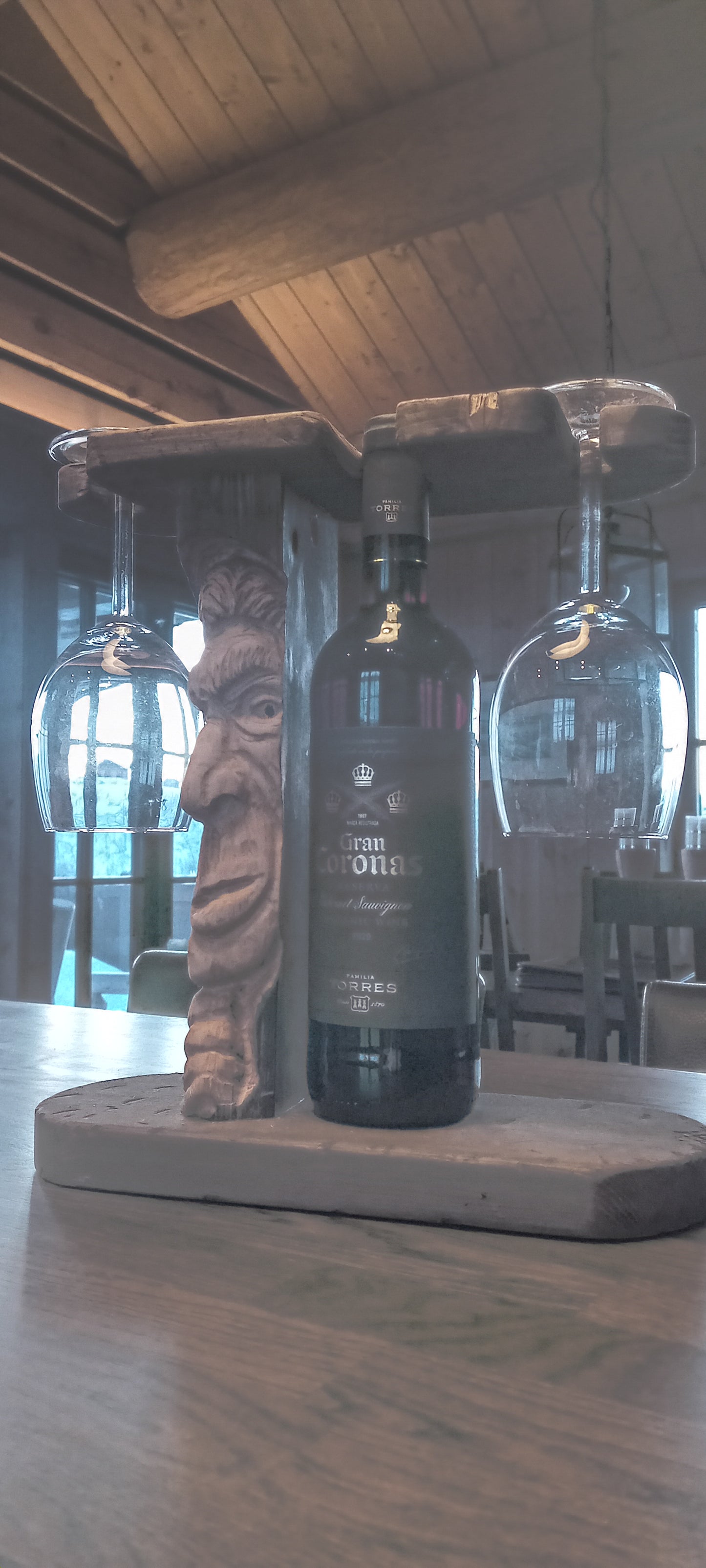 Roar "The Butler" Vin caddy